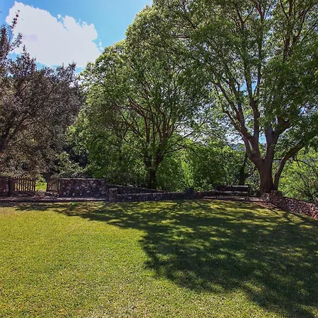 Casa Porqueres Villa *