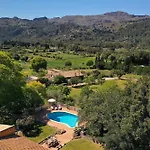 Casa Porqueres * بويينسا