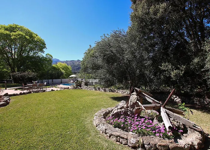 Casa Porqueres Villa *