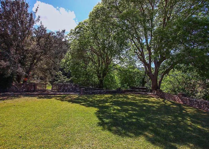 Casa Porqueres Villa *